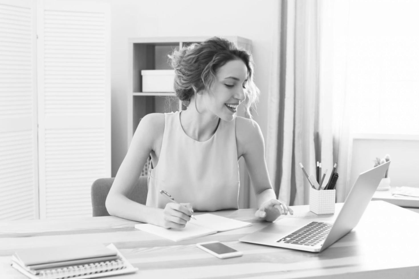 Módulo interactivo de estrategia presupuestaria con ejercicios prácticos